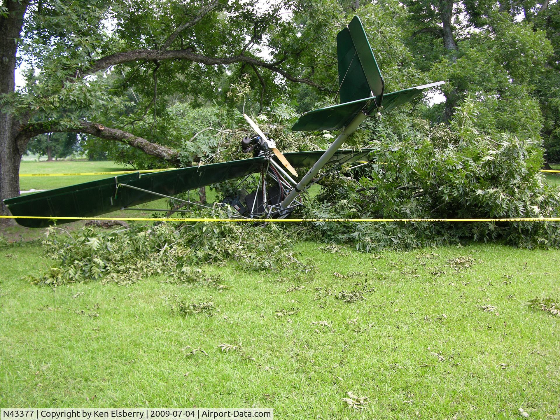 N43377, 2004 Rans S-12XL Airaile C/N 07040989, Pilot & passenger walked away with no injuries!