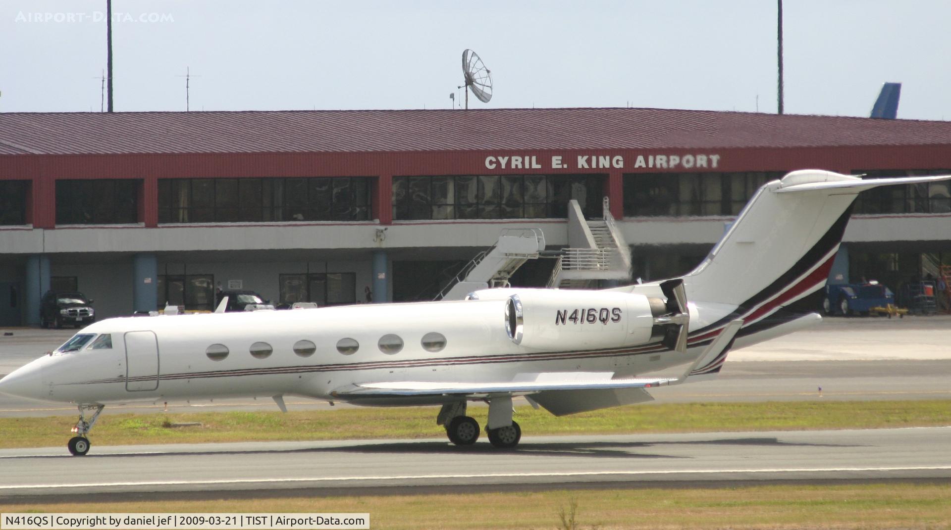 N416QS, 1997 Gulfstream Aerospace G-IV C/N 1316, landing at tist