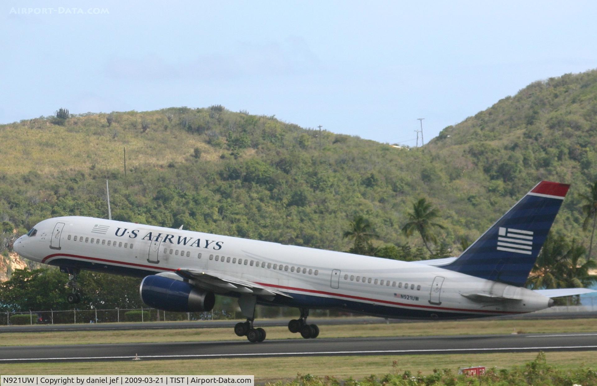 N921UW, 1983 Boeing 757-225 C/N 22201, taking off from tist