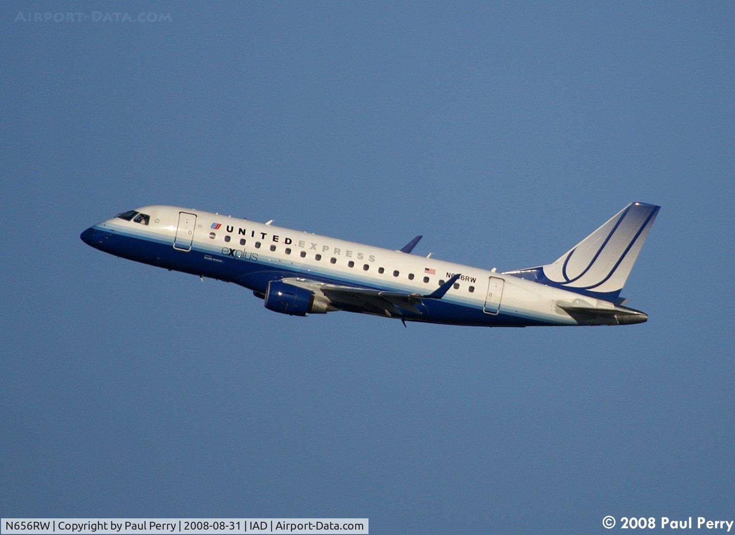 N656RW, 2005 Embraer 170SE (ERJ-170-100SE) C/N 17000113, Busy day at Dulles International