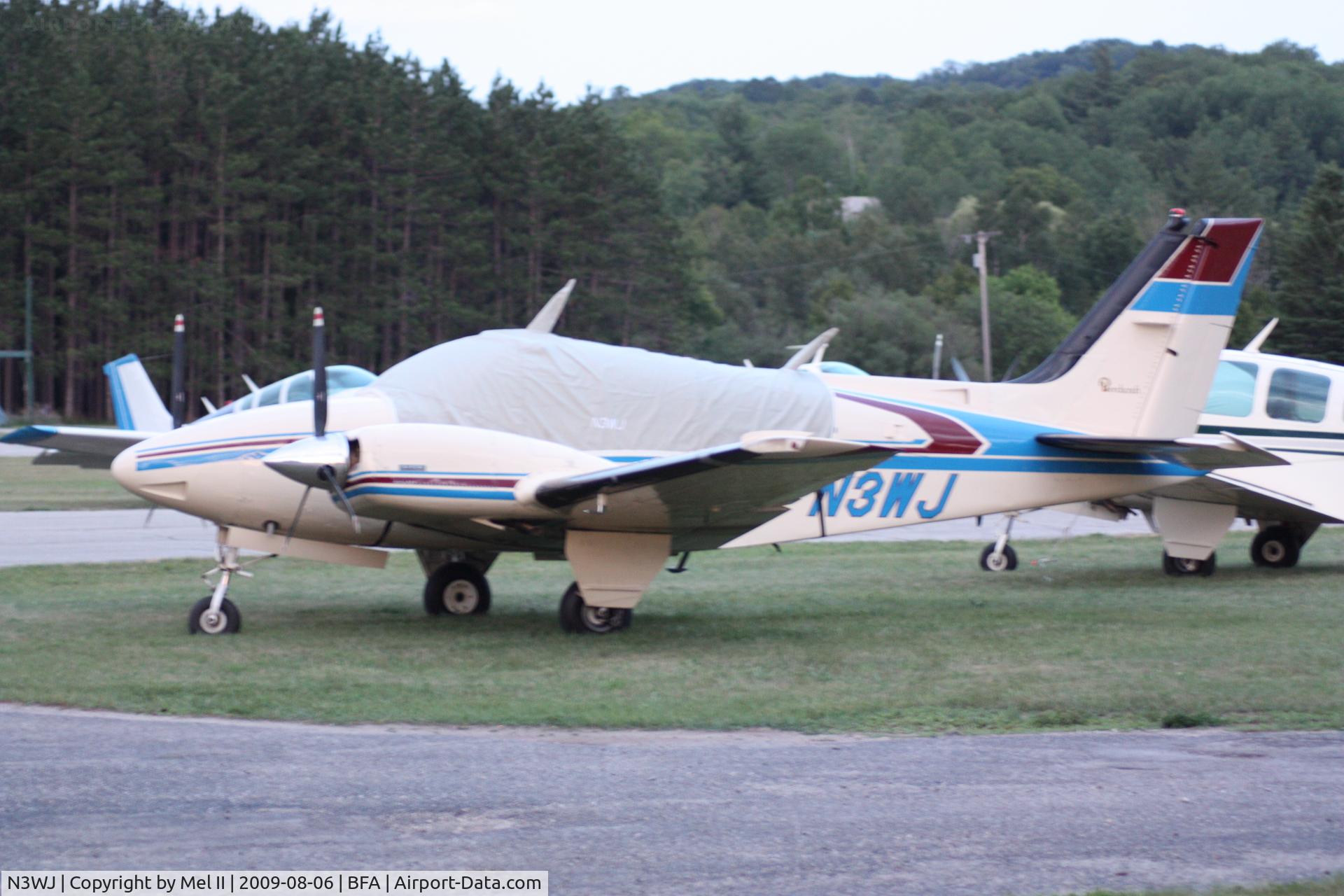 N3WJ, 1974 Beech 95-B55 (T42A) Baron C/N TC-1713, Parked