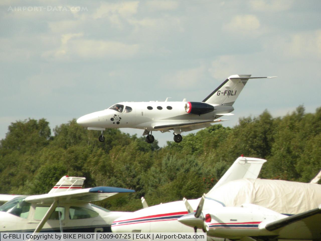 G-FBLI, 2008 Cessna 510 Citation Mustang Citation Mustang C/N 510-0130, FINALS FOR RWY 25