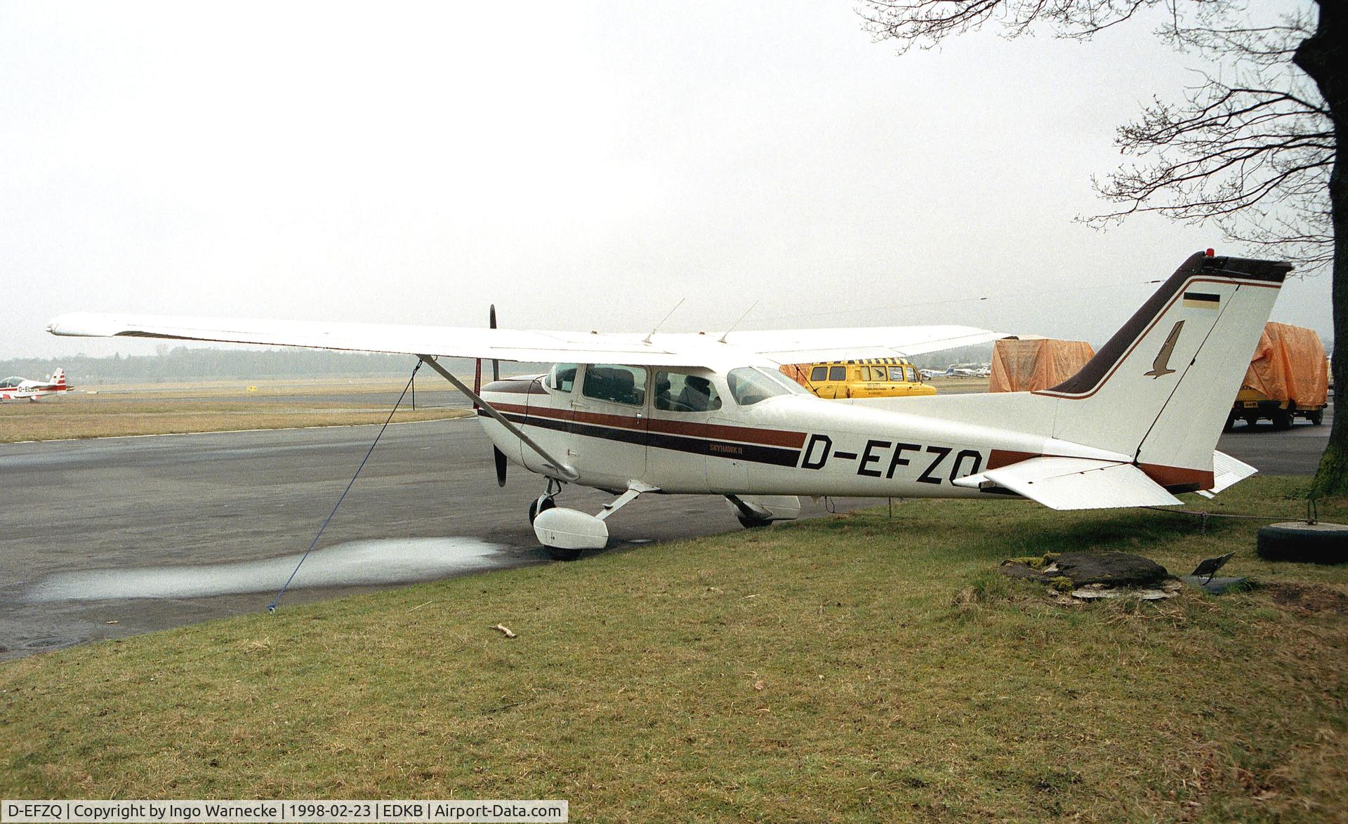 D-EFZQ, Cessna 172P C/N 17274510, Cessna 172P Skyhawk II at Bonn-Hangelar airfield