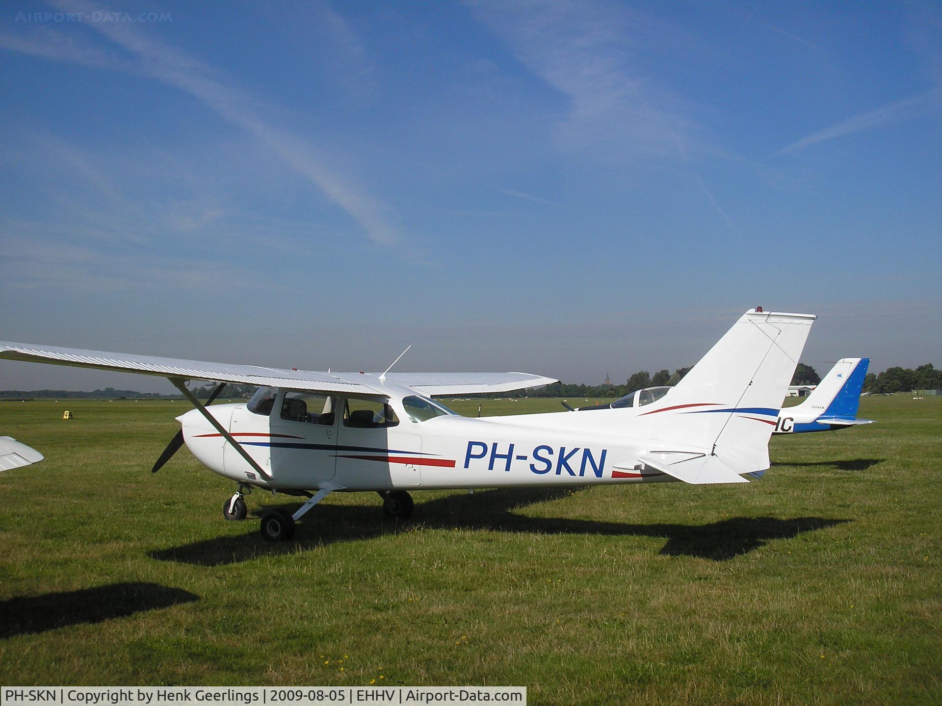 PH-SKN, Cessna 172M C/N 17265655, Hilversum Aerodrome