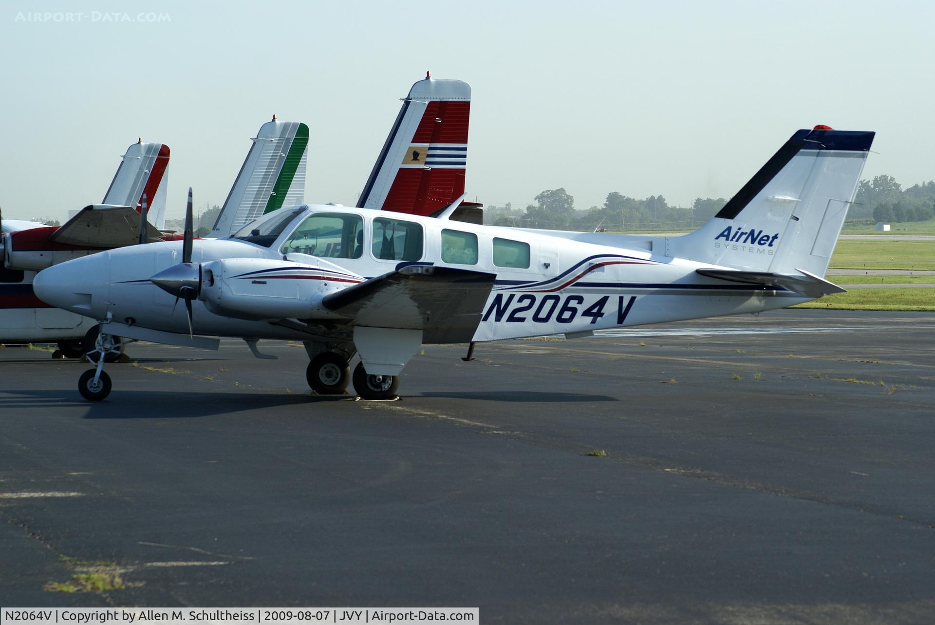 N2064V, 1979 Beech 58 Baron C/N TH-1004, 1979 Beech 58