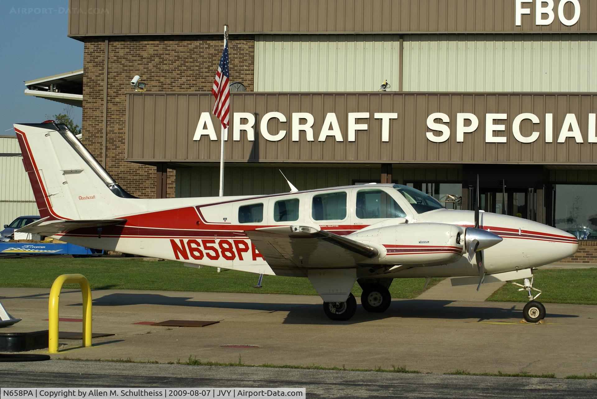 N658PA, 1990 Beech 58 Baron C/N TH-1593, 1990 Beech 58