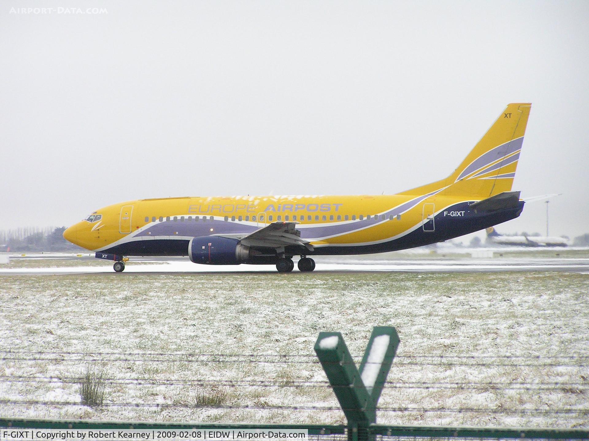 F-GIXT, 1997 Boeing 737-39M C/N 28898, Europe Airpost lined up