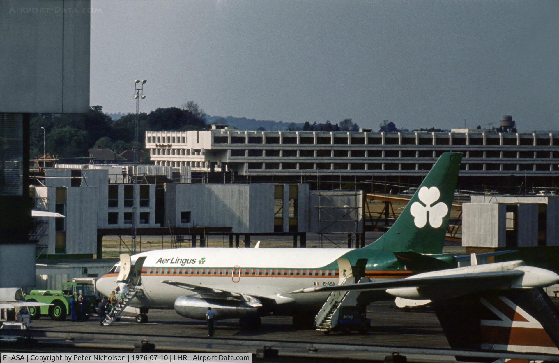 EI-ASA, 1969 Boeing 737-248 C/N 19424, Boeing 737-248 of Aer Lingus recently returned from lease to Zambia seen at the terminal of London Heathrow in the Summer of 1976.