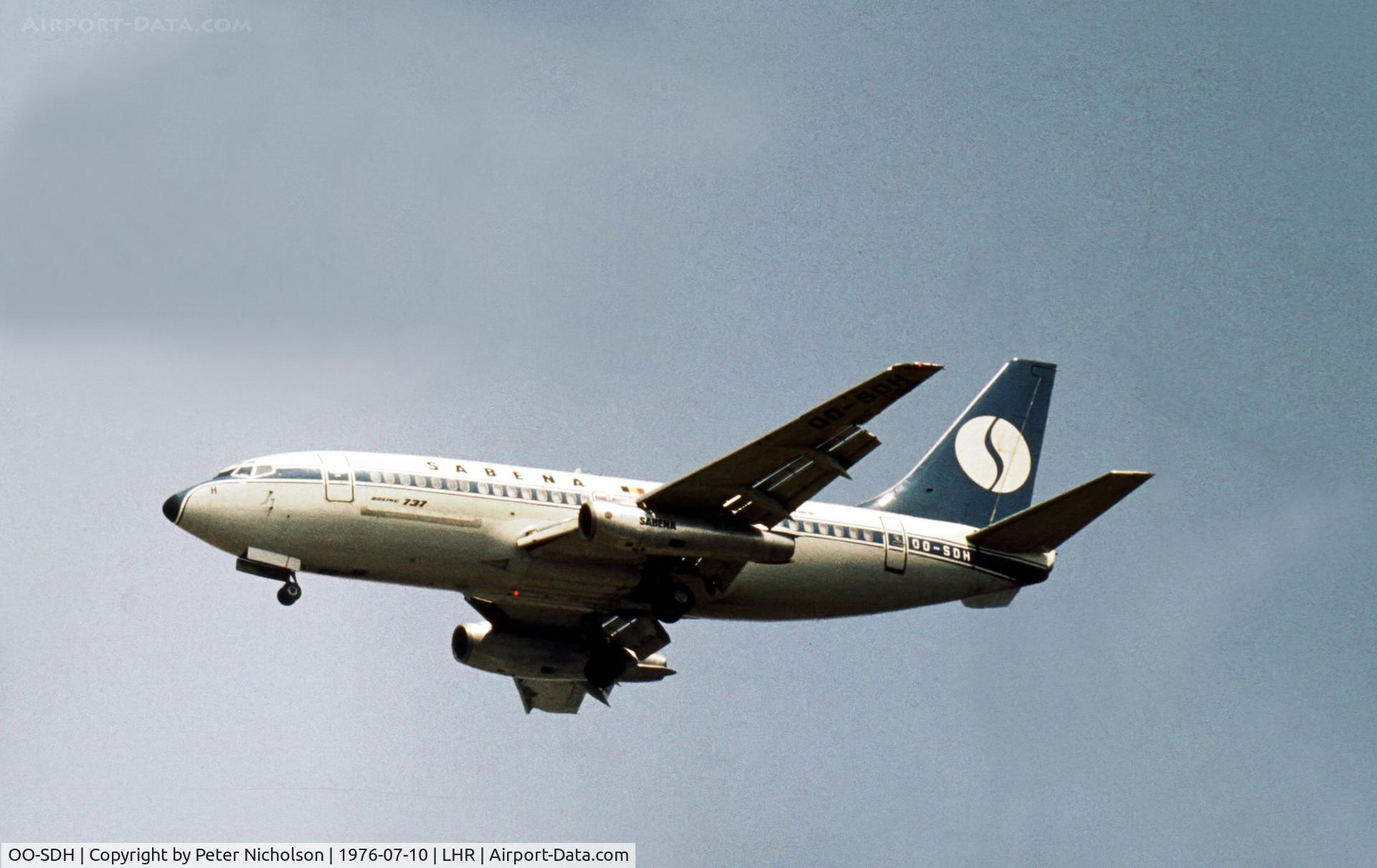 OO-SDH, 1975 Boeing 737-229C C/N 20914, Boeing 737-229C of Sabena on final approach to London Heathrow in the Summer of 1976.