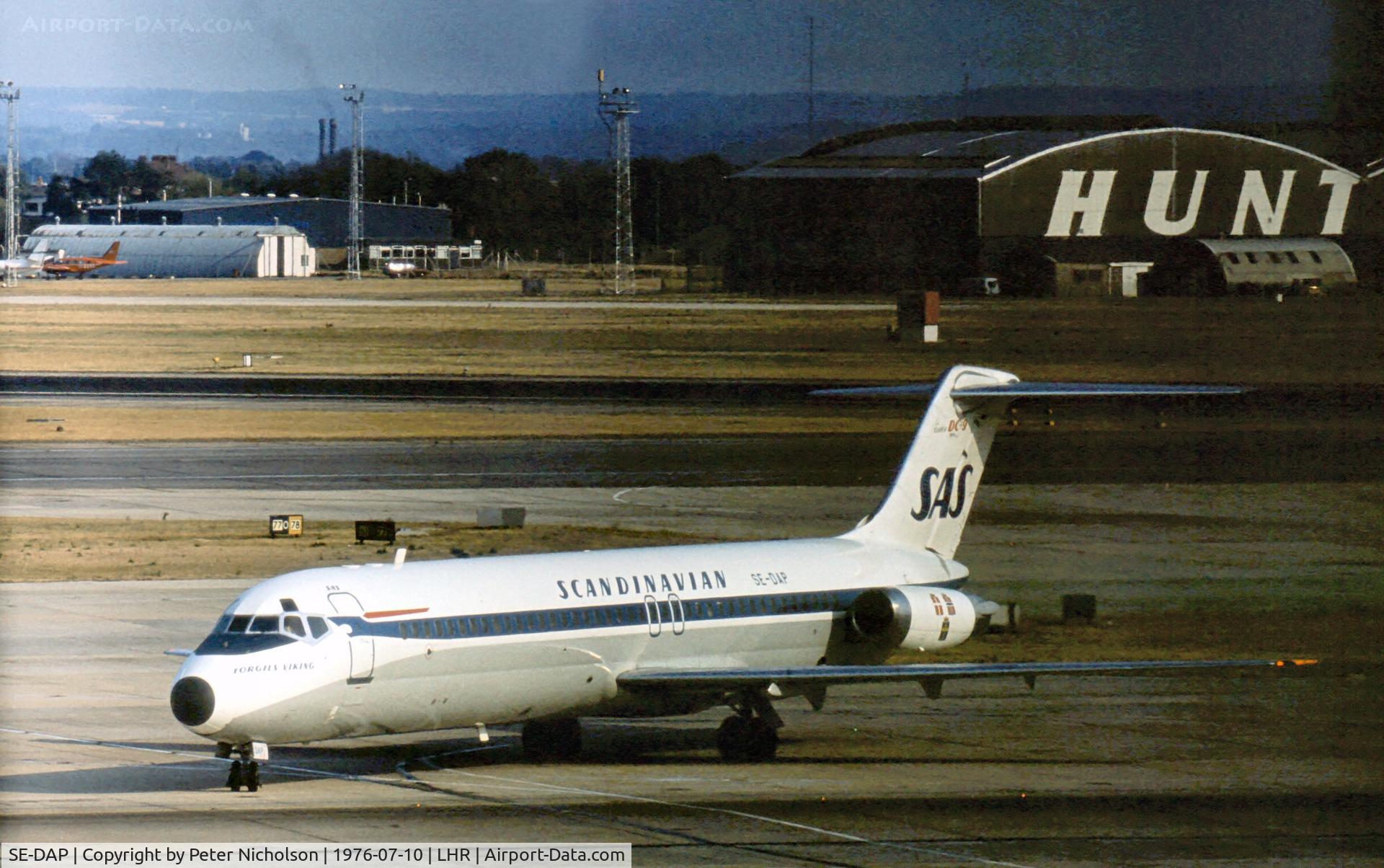 SE-DAP, 1971 Douglas DC-9-41 C/N 47512, DC-9-41, named Torgils Viking, of Scandinavian Airlines System at London Heathrow in the Summer of 1976.
