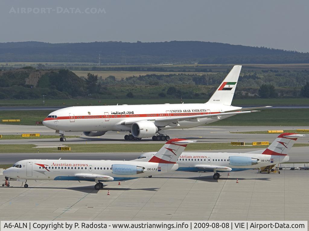 A6-ALN, 1999 Boeing 777-2AN/ER C/N 29953, Very rare visitor in Vienna - delivered to United Arab Emirates Amiri Flight in May 2009 - probably this was the first landing of that plane in Austria