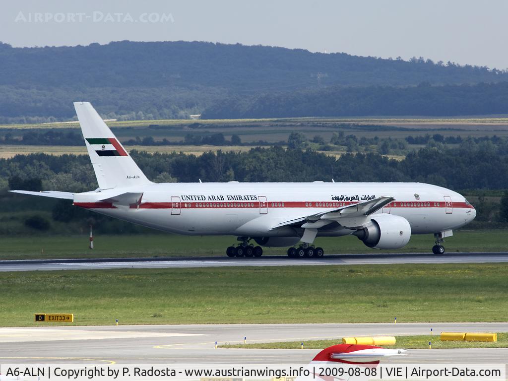 A6-ALN, 1999 Boeing 777-2AN/ER C/N 29953, Very rare visitor in Vienna - delivered to United Arab Emirates Amiri Flight in May 2009 - probably this was the first landing of that plane in Austria