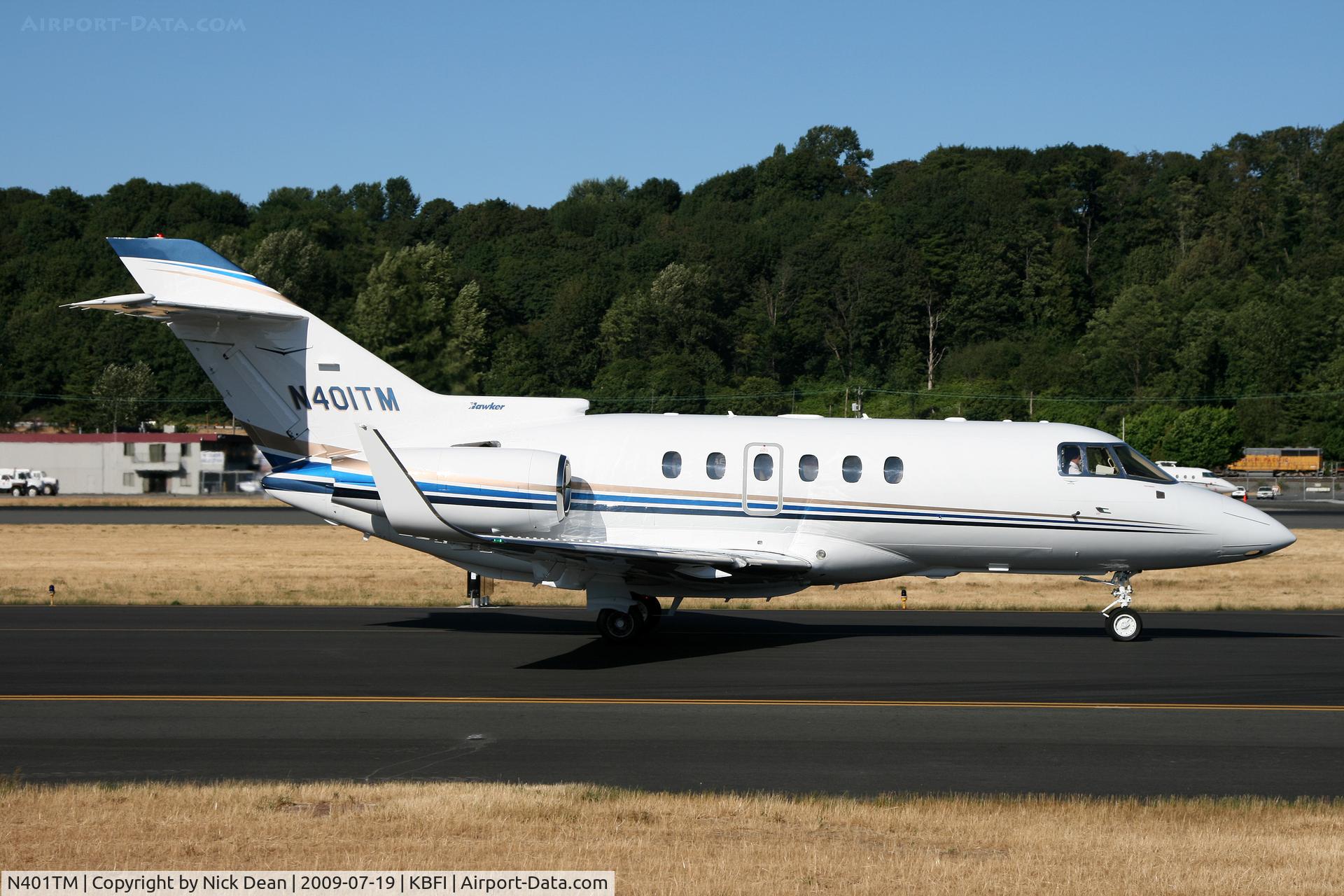 N401TM, 2002 Raytheon Hawker 800XP C/N 258602, KBFI