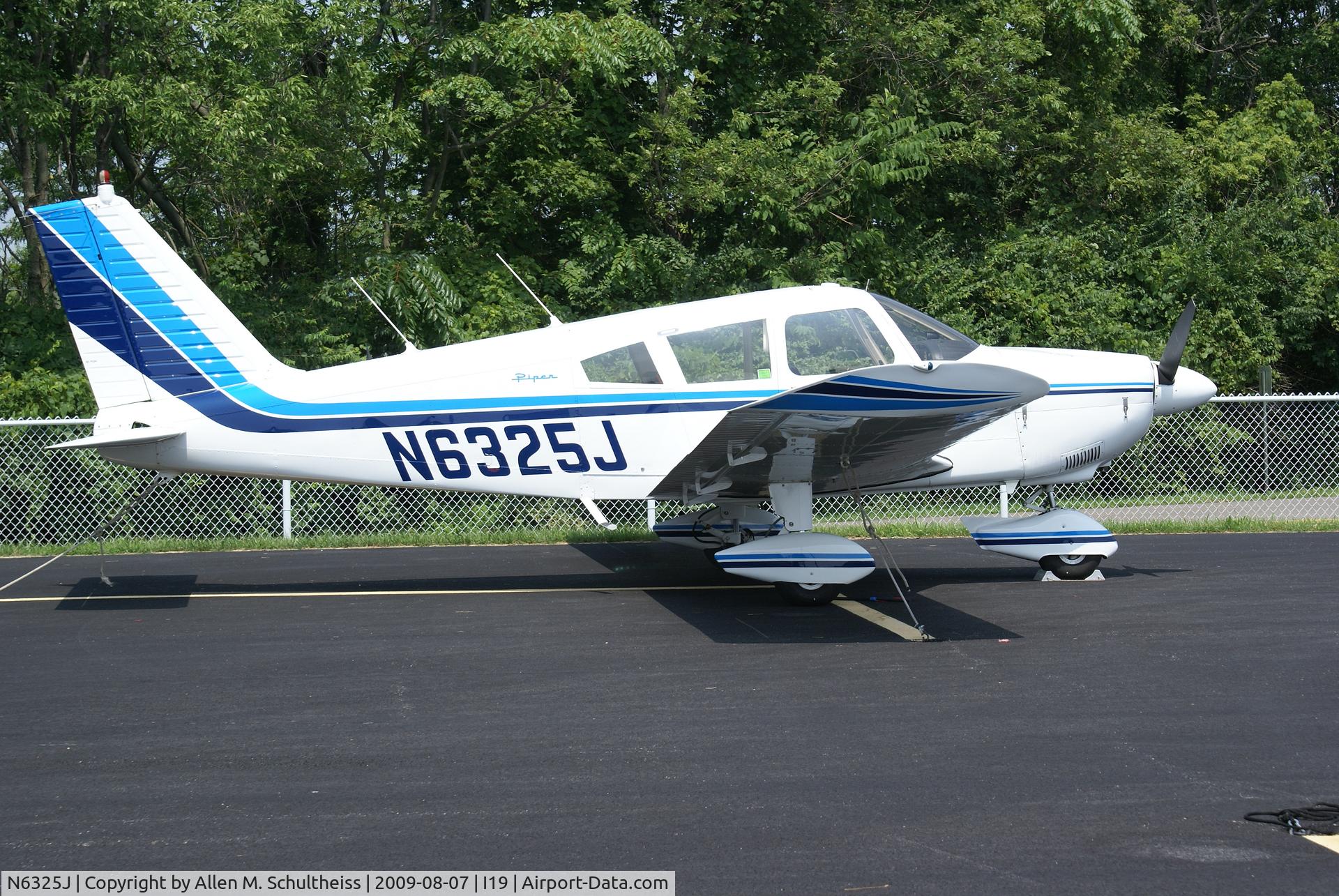 N6325J, 1968 Piper PA-28-180 C/N 28-4733, 1968 PA-28