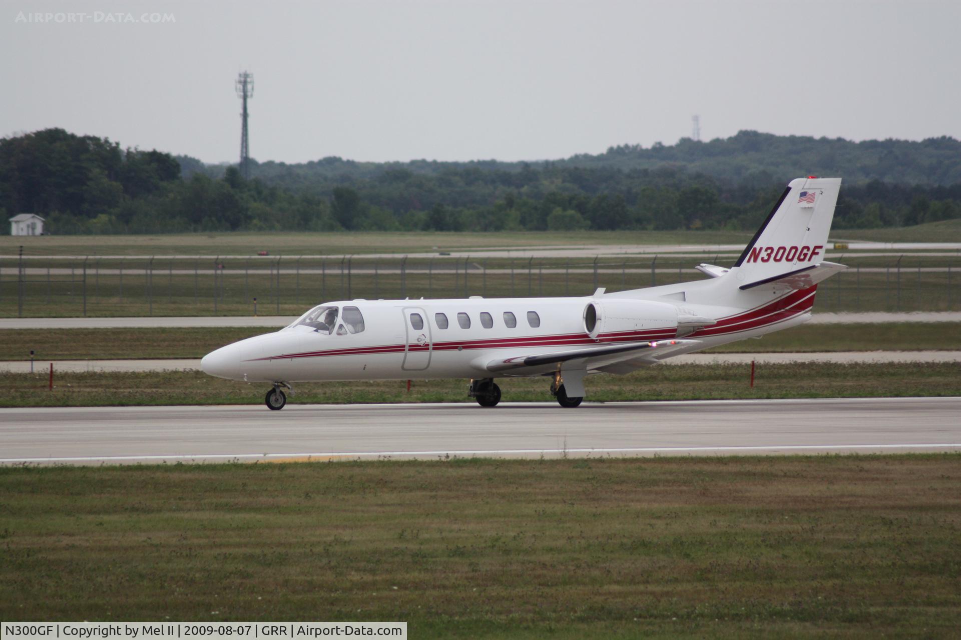 N300GF, 2003 Cessna 550 Citation Bravo C/N 550-1046, Landing RWY 26L