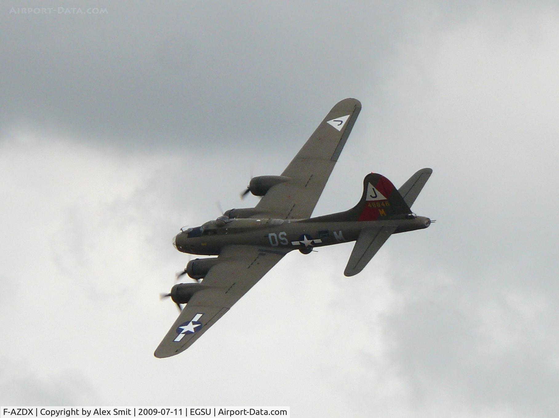 F-AZDX, 1944 Boeing B-17G Flying Fortress C/N 8246, Boeing B-17G Flying Fortress F-AZDX Forteresse Toujours Volante painted as US Air Force 44-8846/DS-M Pink Lady