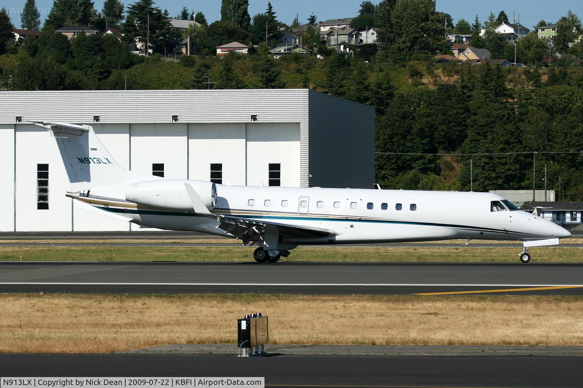 N913LX, 2007 Embraer EMB-135BJ Legacy C/N 14501007, KBFI