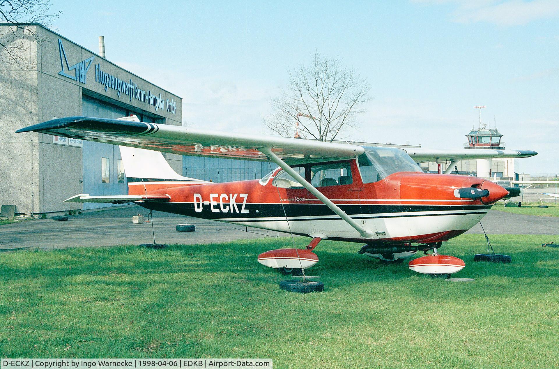 D-ECKZ, Reims FR172H Reims Rocket C/N 0231, Cessna (Reims) FR172H Rocket at Bonn-Hangelar airfield