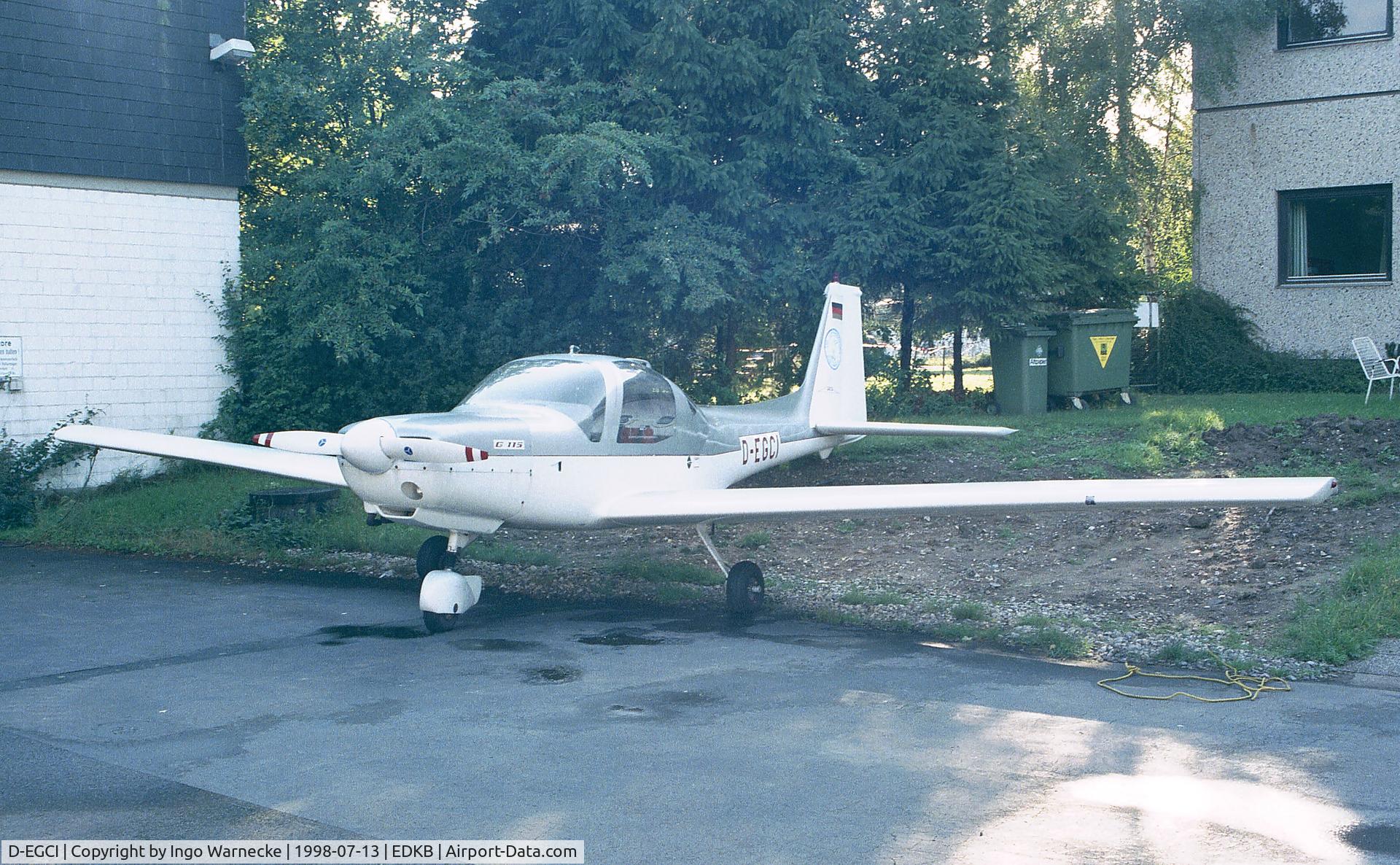 D-EGCI, 1987 Grob G-115A C/N 8015, Grob G.115A at Bonn-Hangelar airfield