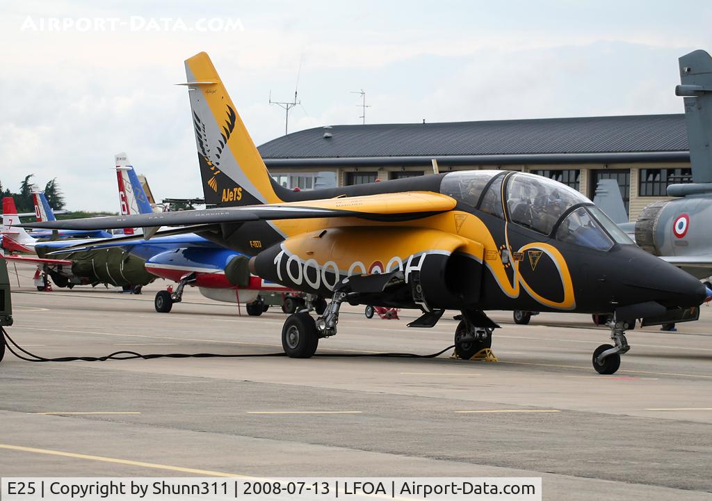 E25, Dassault-Dornier Alpha Jet E C/N E25, Used as a demo during LFOA Airshow 2008