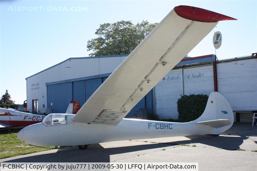 F-CBHC, Ets Roche AIR 100 C/N 11, on display at Cerny La Ferté-Alais
