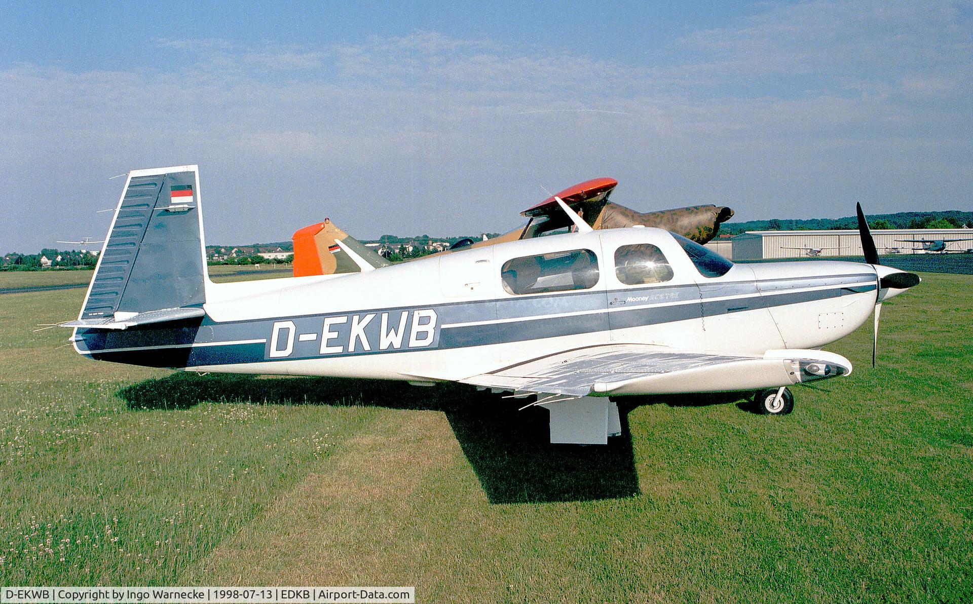D-EKWB, 1987 Mooney M20K C/N 25-1104, Mooney M20K Model 252 TSE at Bonn-Hangelar airfield