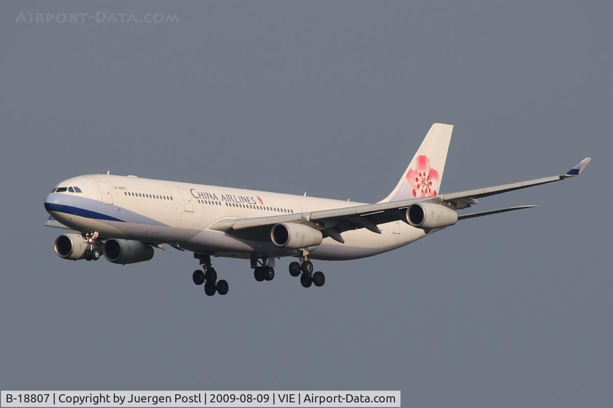 B-18807, 2003 Airbus A340-313 C/N 541, Airbus A340-313