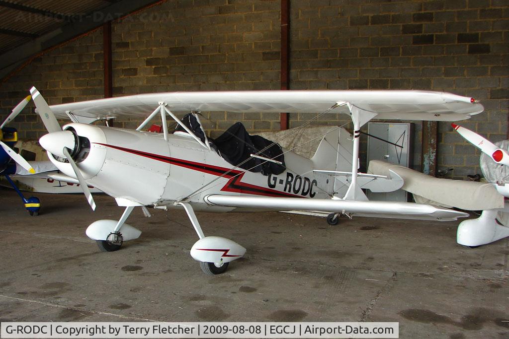 G-RODC, 1995 Steen Skybolt C/N 4568, Steen Skybolt hangared at Sherburn