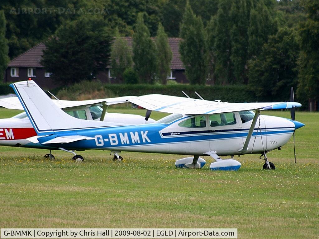 G-BMMK, 1975 Cessna 182P Skylane C/N 182-64117, privately owned. Previous ID: OO-AVU