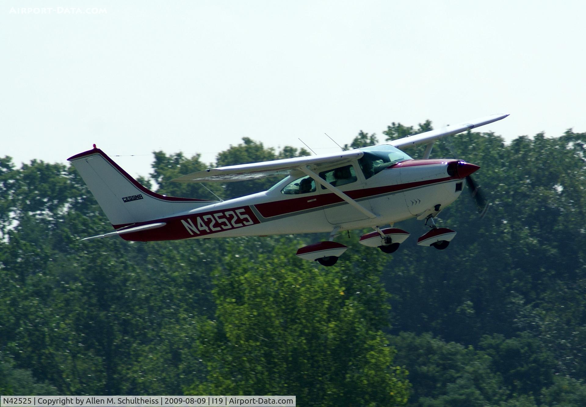 N42525, 1968 Cessna 182L Skylane C/N 18259056, 1968 C182L