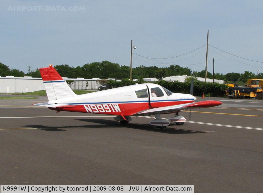 N9991W, 1967 Piper PA-28-140 C/N 28-23540, at Queen City