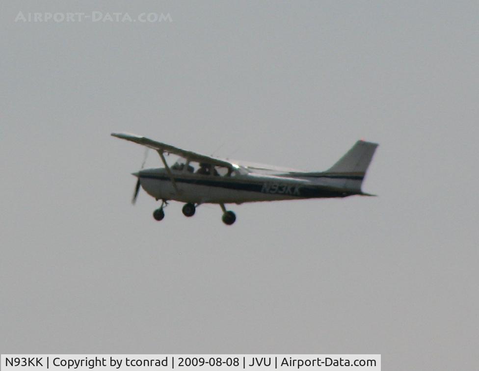N93KK, 1975 Cessna 172M C/N 17266160, at Queen City