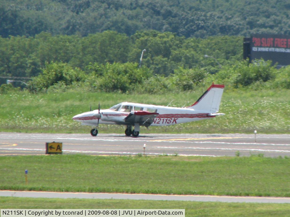 N211SK, 1971 Piper PA-34-200 C/N 34-7250056, at Queen City