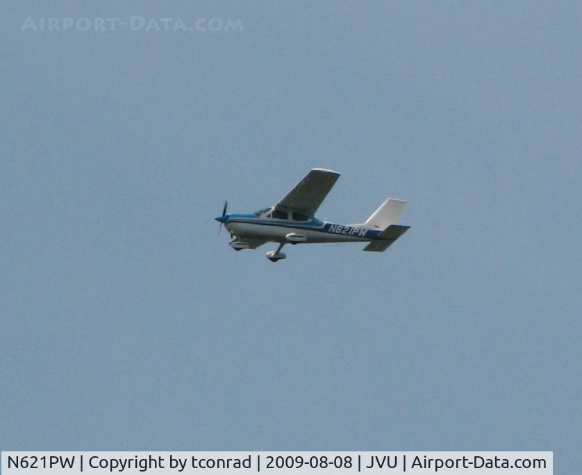 N621PW, 1976 Cessna 177B Cardinal C/N 17702461, at Queen City