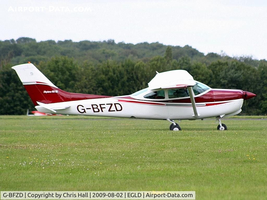 G-BFZD, 1978 Reims Cessna FR182 Skylane RG C/N 0010, privately owned