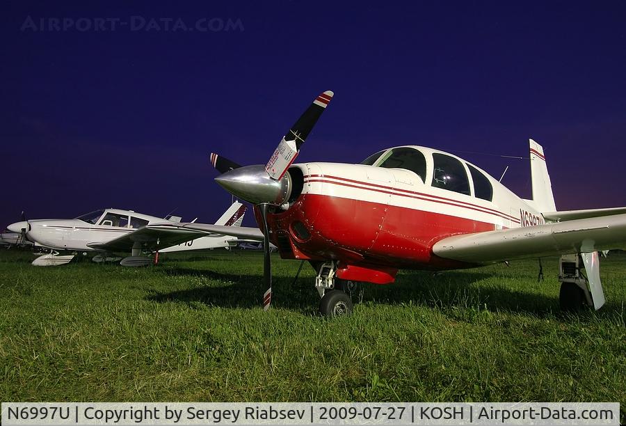N6997U, 1964 Mooney M20C Ranger C/N 2718, EAA AirVenture 2009
