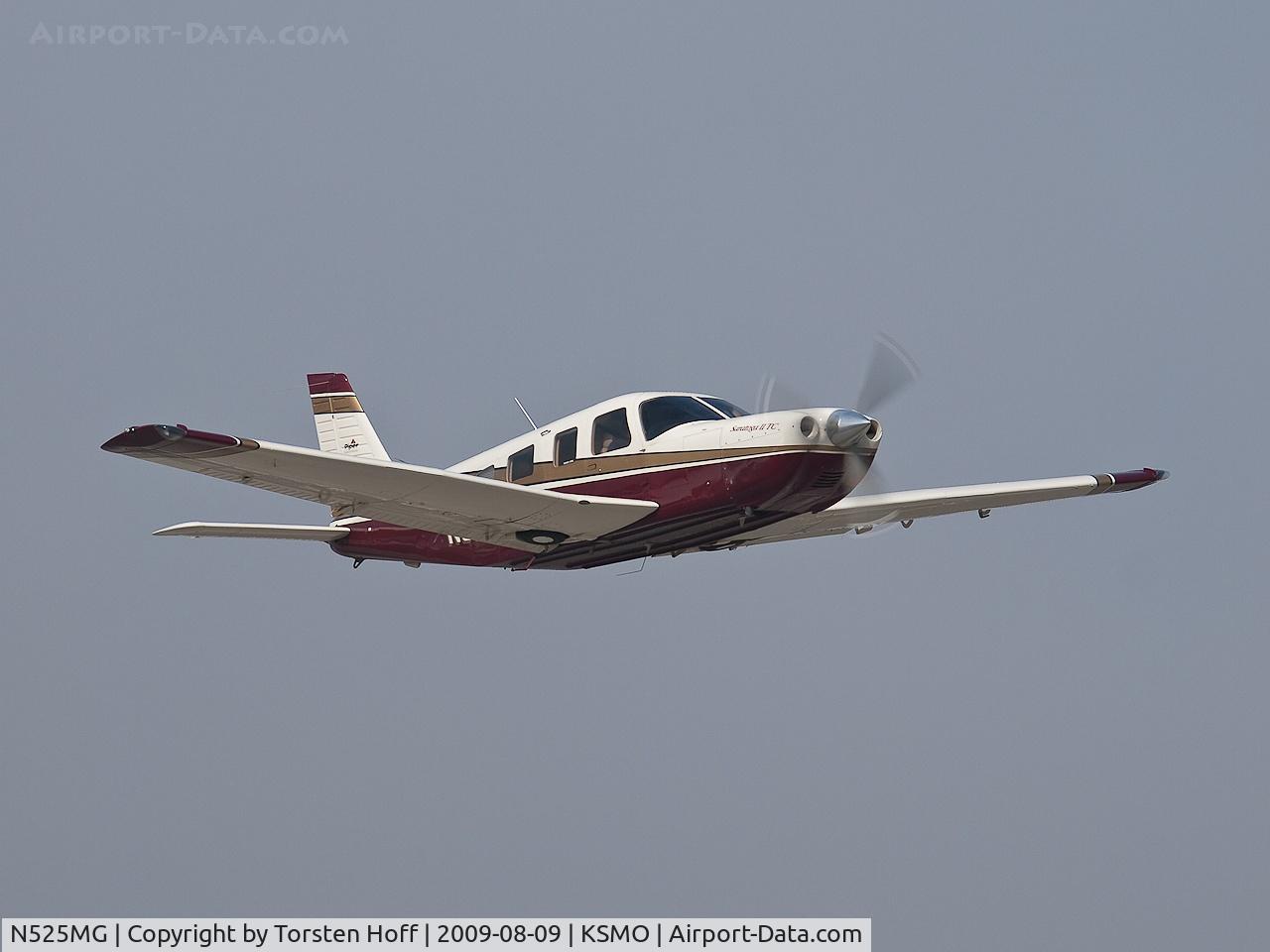N525MG, 1999 Piper PA-32R-301T Turbo Saratoga C/N 3257118, N525MG departing from RWY 03