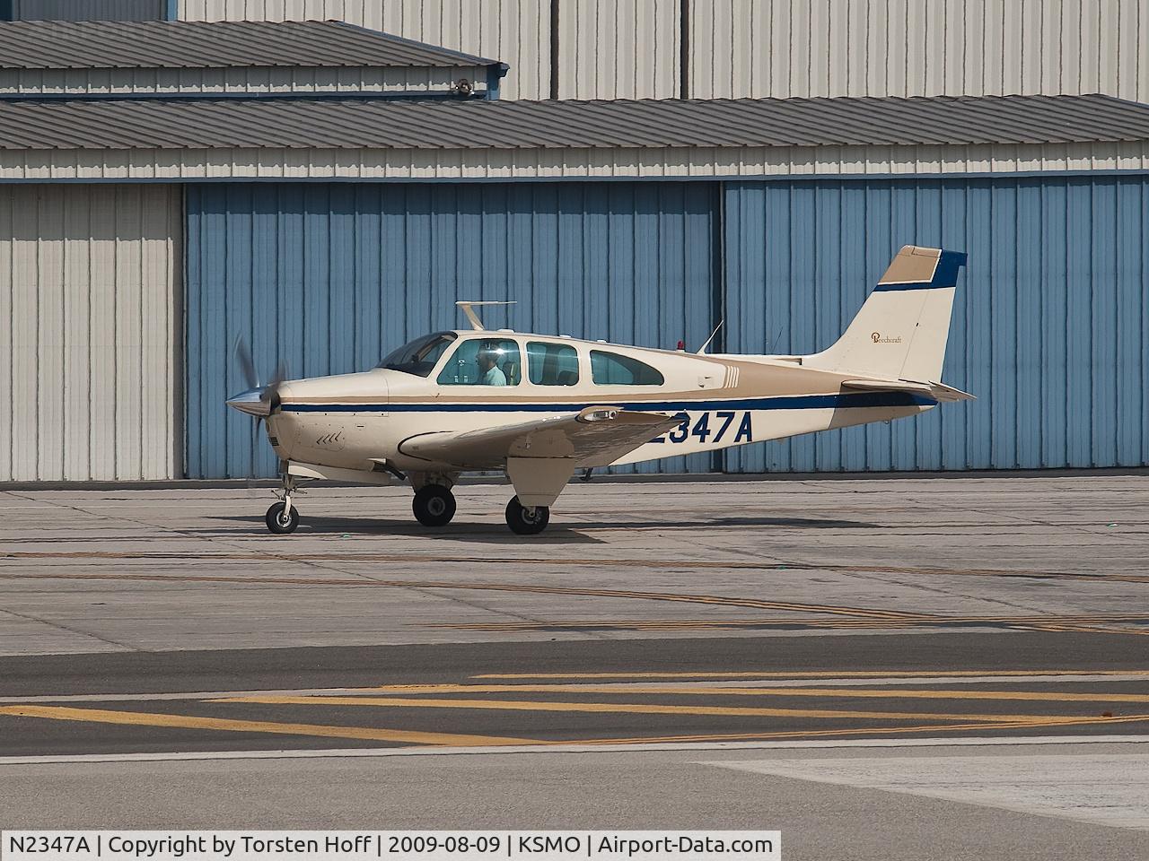 N2347A, 1969 Beech E33 Bonanza C/N CD-1229, N2347A taxiing