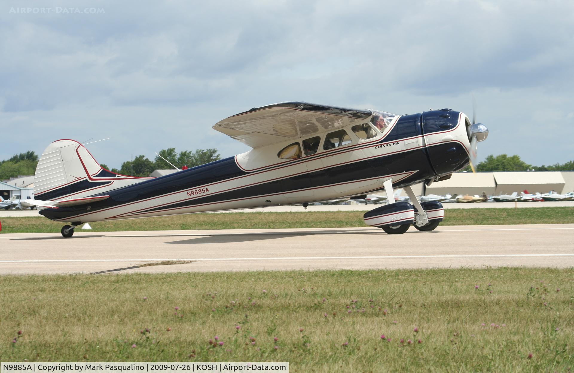 N9885A, 1950 Cessna 195B Businessliner C/N 7638, Cessna 195B