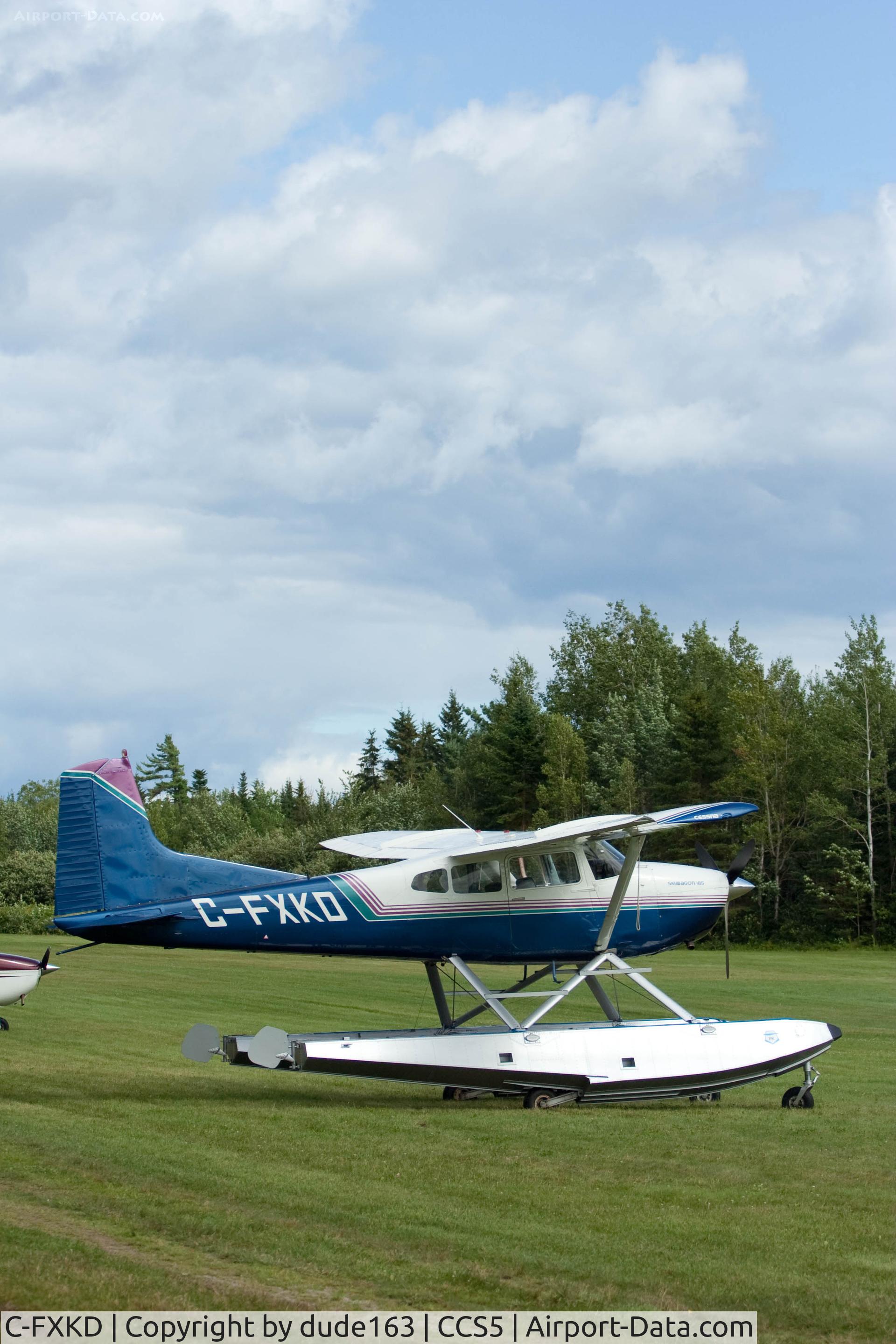 C-FXKD, 1968 Cessna A185E Skywagon 185 C/N 185 1385, Havelock flyin 2009
