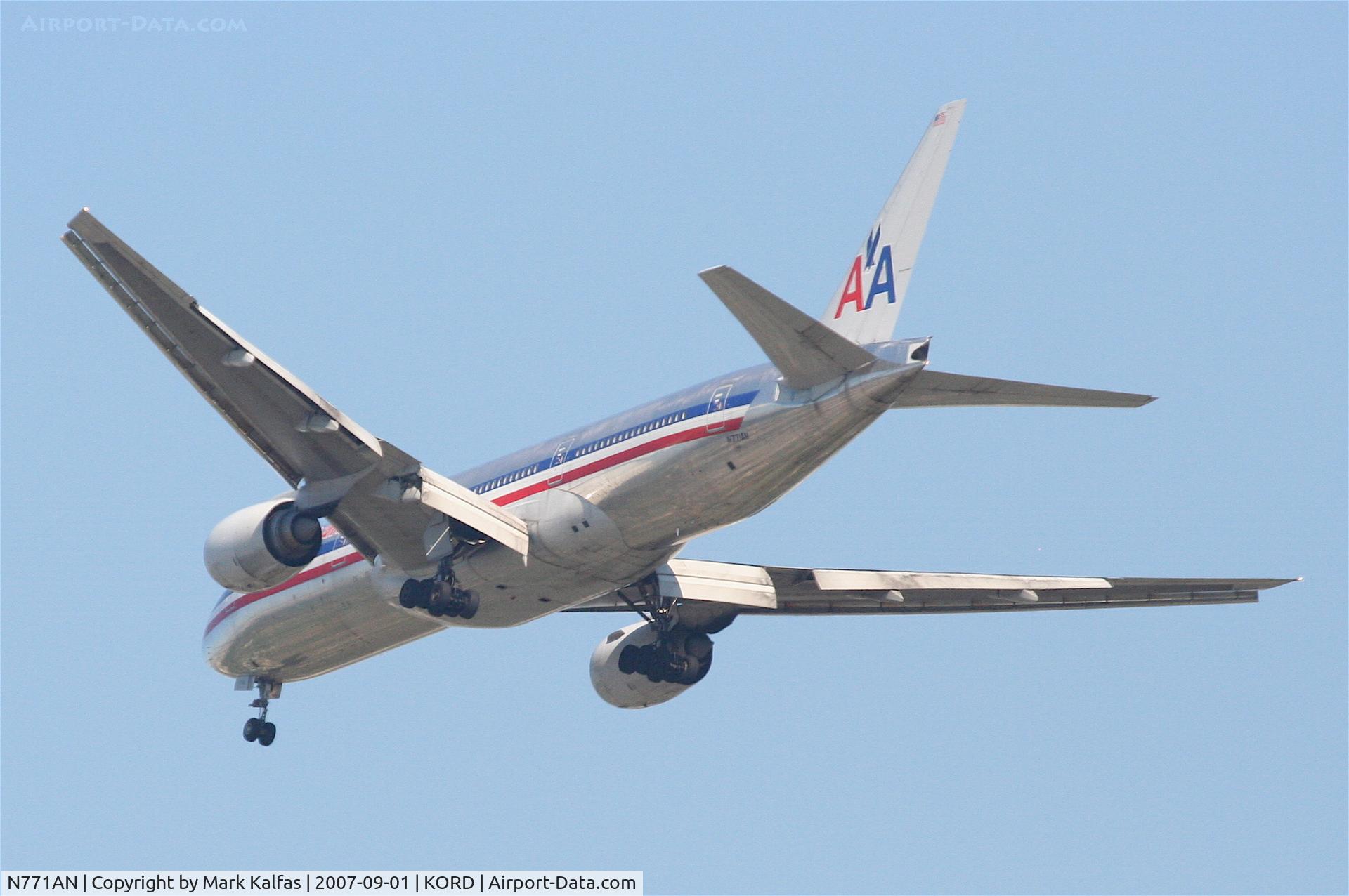 N771AN, 1999 Boeing 777-223 C/N 29579, American Airlines 777-223, N771AN on the 4R approach KORD.