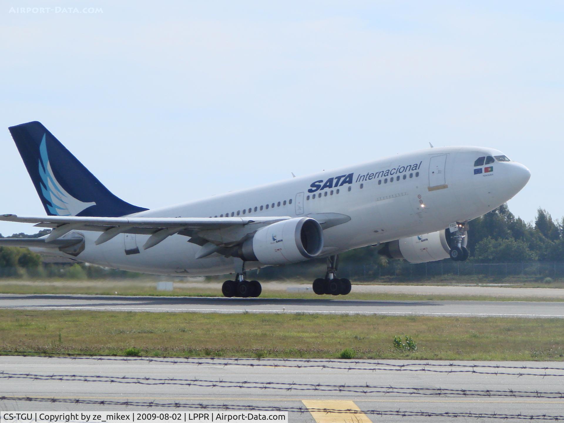 CS-TGU, 1991 Airbus A310-304 C/N 571, Sata a-310 taking