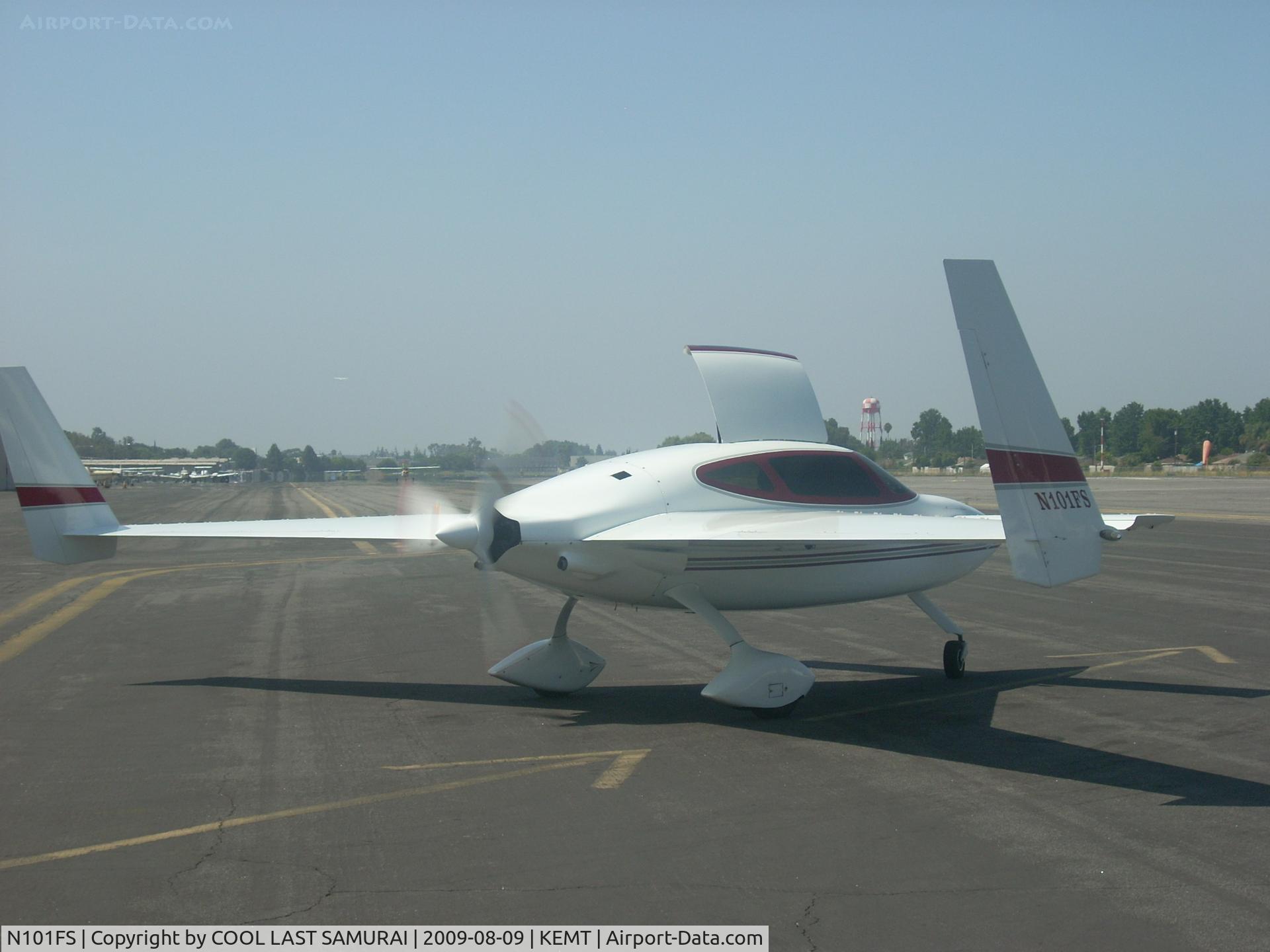 N101FS, 1992 Velocity Velocity C/N DMO121, Good looking Velocity at KEMT run up area.