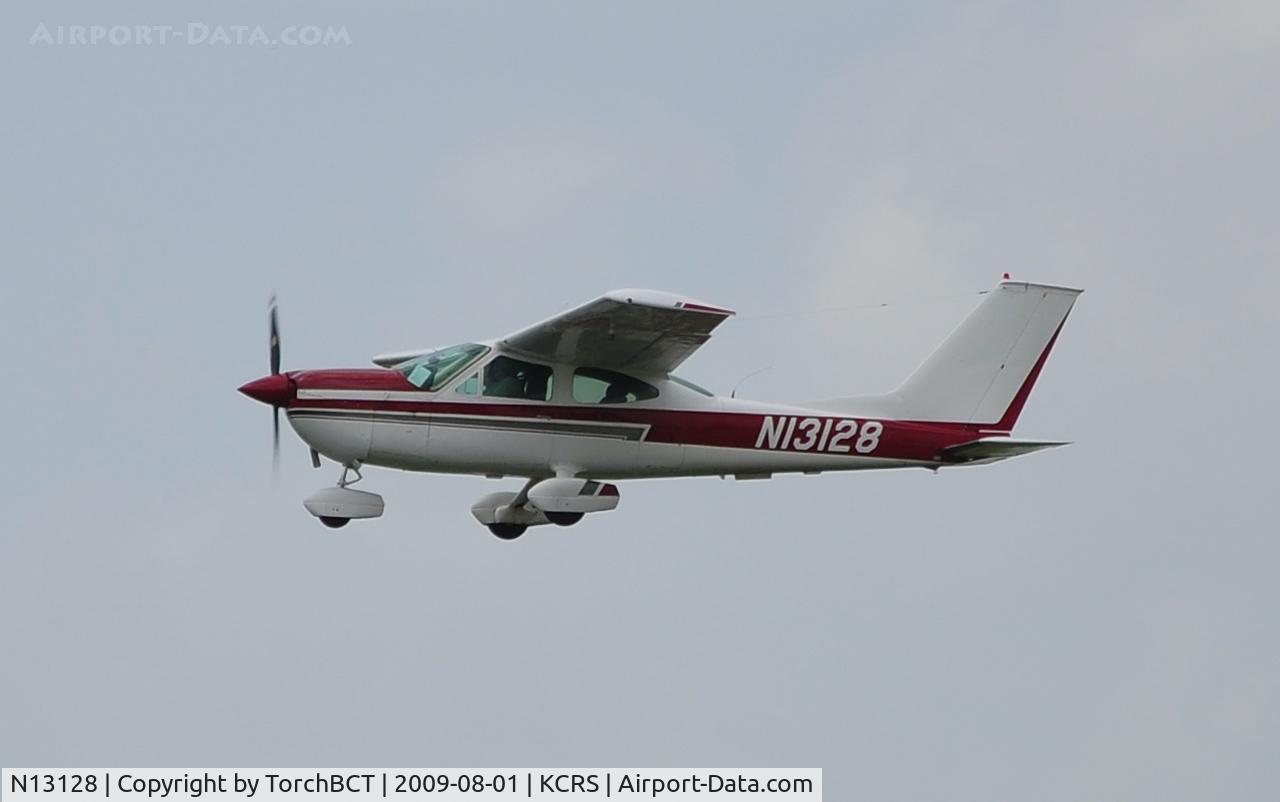 N13128, 1976 Cessna 177B Cardinal C/N 17702400, Cessna Cardinal departing RWY 14 at KCRS