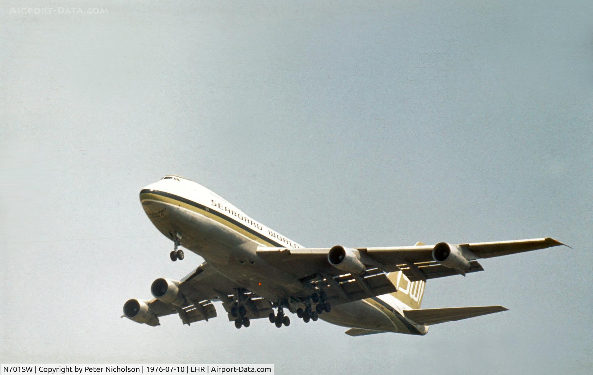 N701SW, Boeing 747-245F/SCD C/N 20826, Boeing 747-245F of Seaboard World on final approach to London Heathrow in the Summer of 1976.