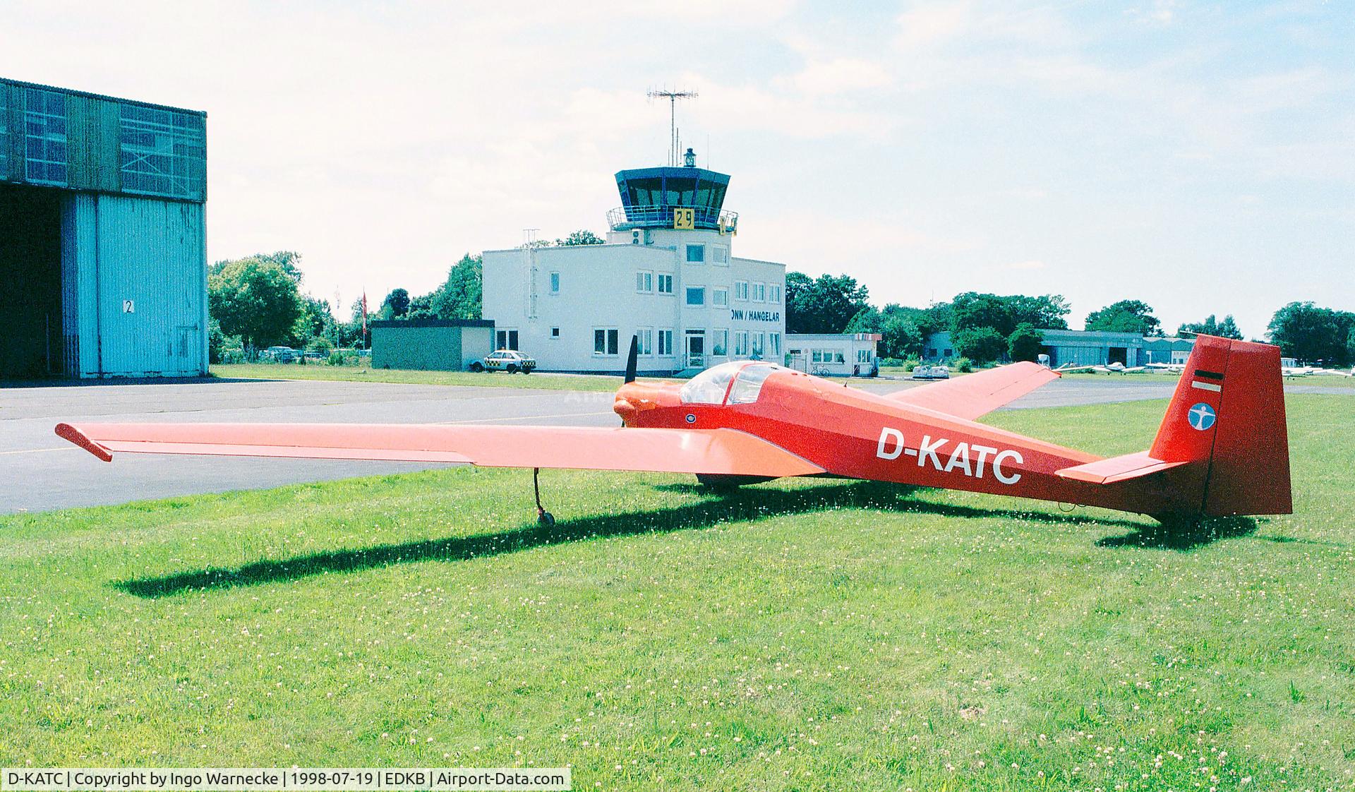 D-KATC, Scheibe SF-25B Falke C/N 4674, Scheibe SF-25B Falke at Bonn-Hangelar airfield