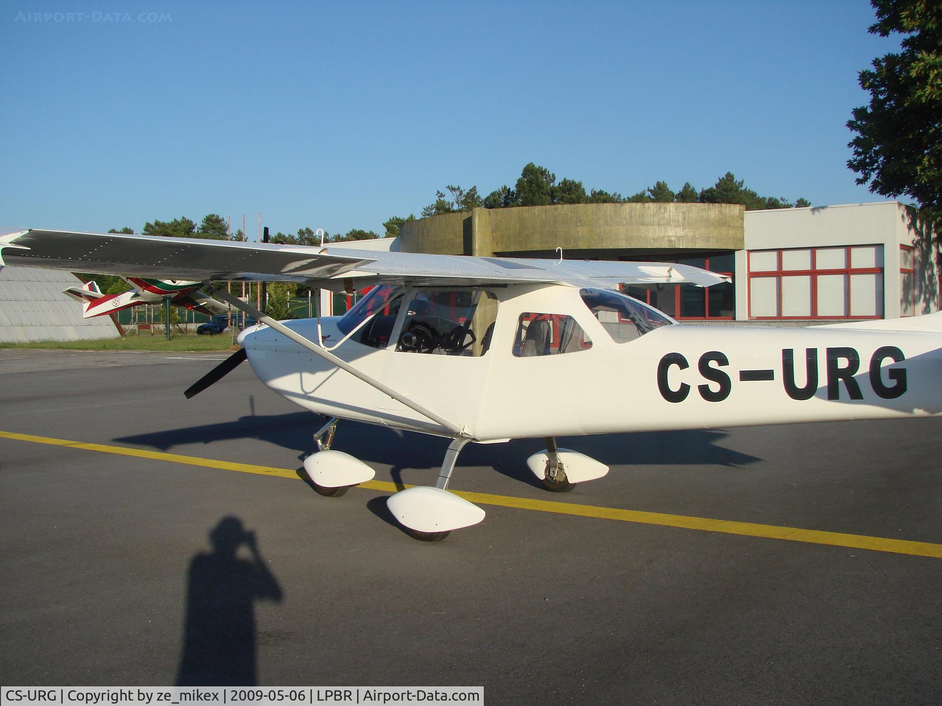 CS-URG, Ibis Magic GS-700 C/N 00-00-00, Ibis plane, a new ultralight generation at Braga my home base.