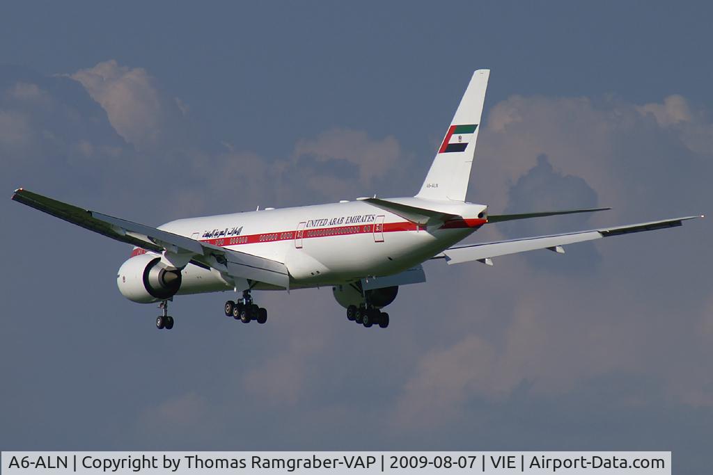 A6-ALN, 1999 Boeing 777-2AN/ER C/N 29953, UAE - Royal Flight Boeing 777-200