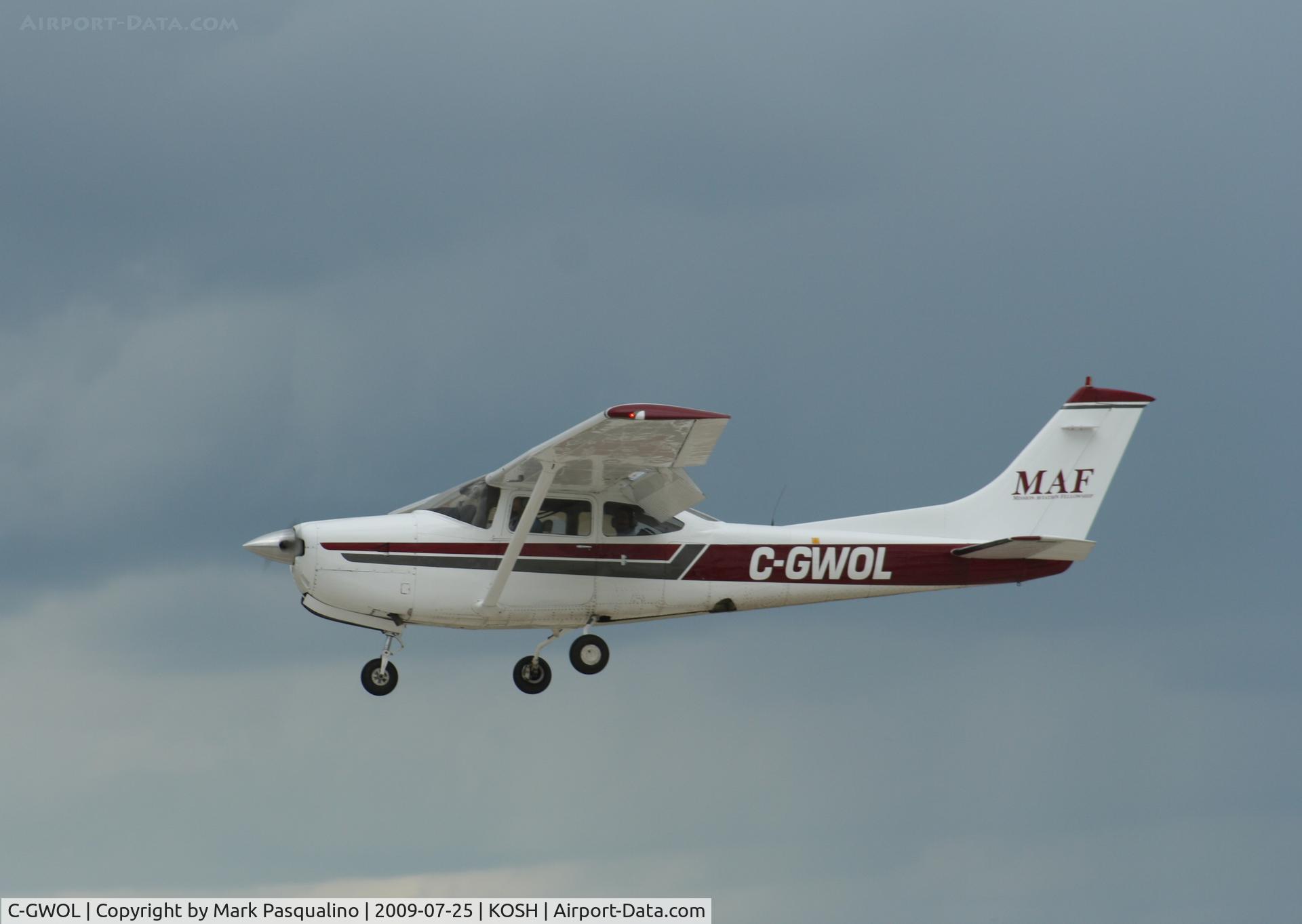 C-GWOL, 1977 Cessna R182 Skylane RG C/N R18200122, Cessna R182