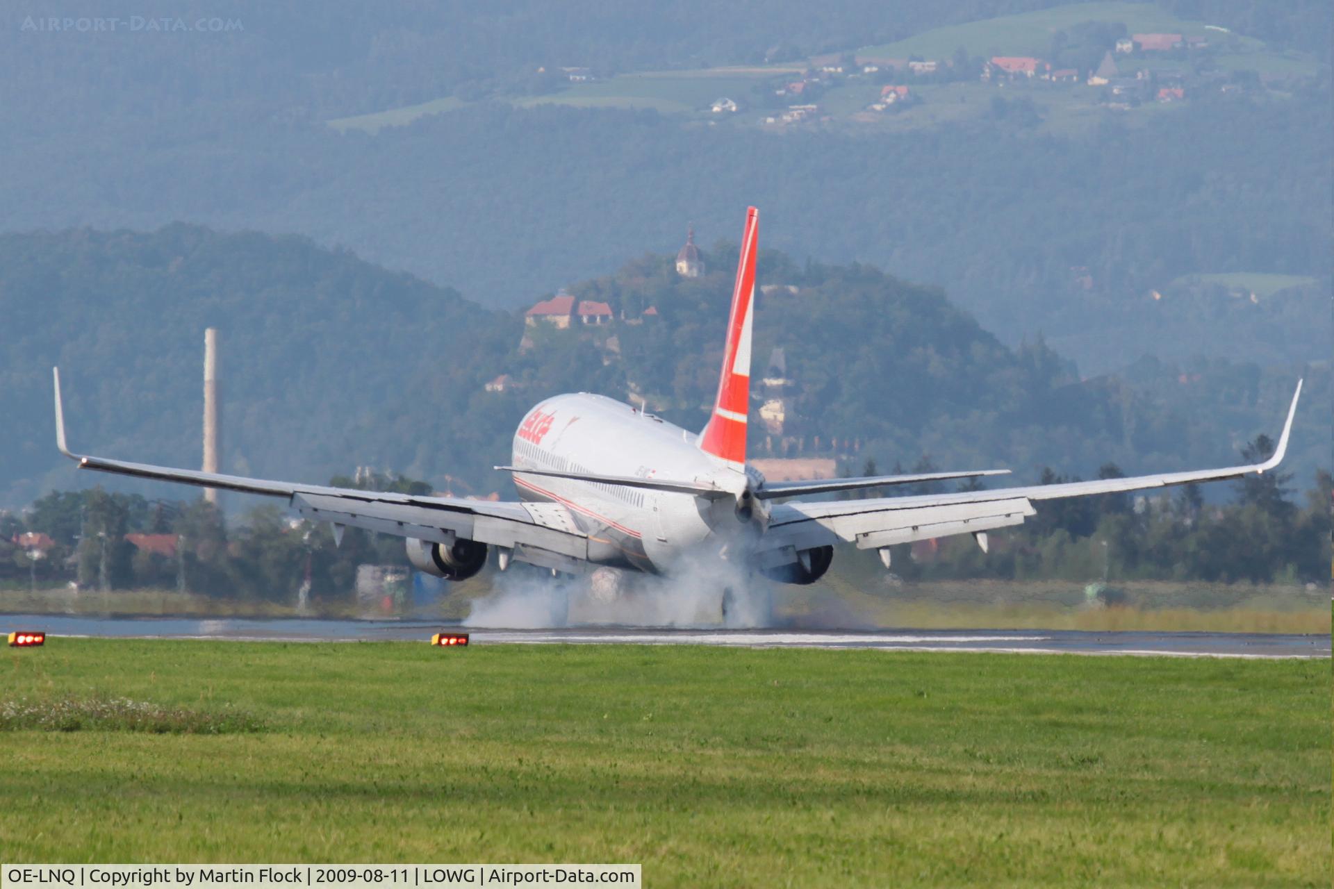 OE-LNQ, 2003 Boeing 737-8Z9 C/N 30421, .